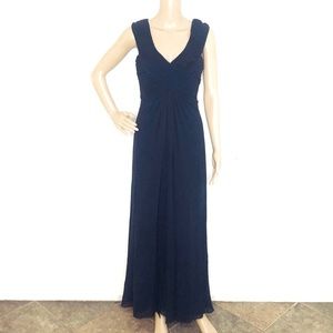 Tadashi Petite Collection Navy Pleated Silk Gown Sz 8P Full Gown Elegant Evening